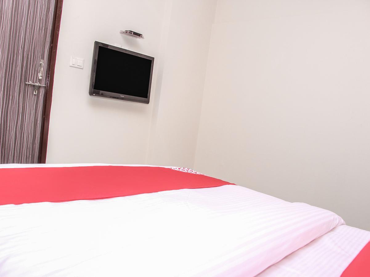 Oyo 14864 Satyam Hotel