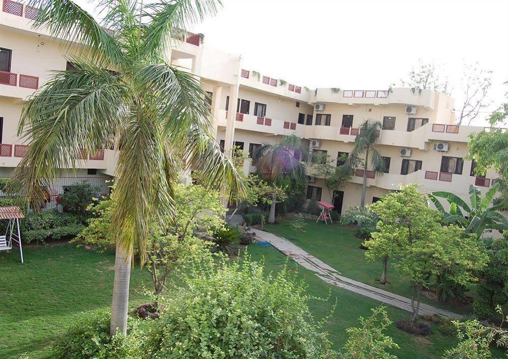 Hotel Palms Jaipur