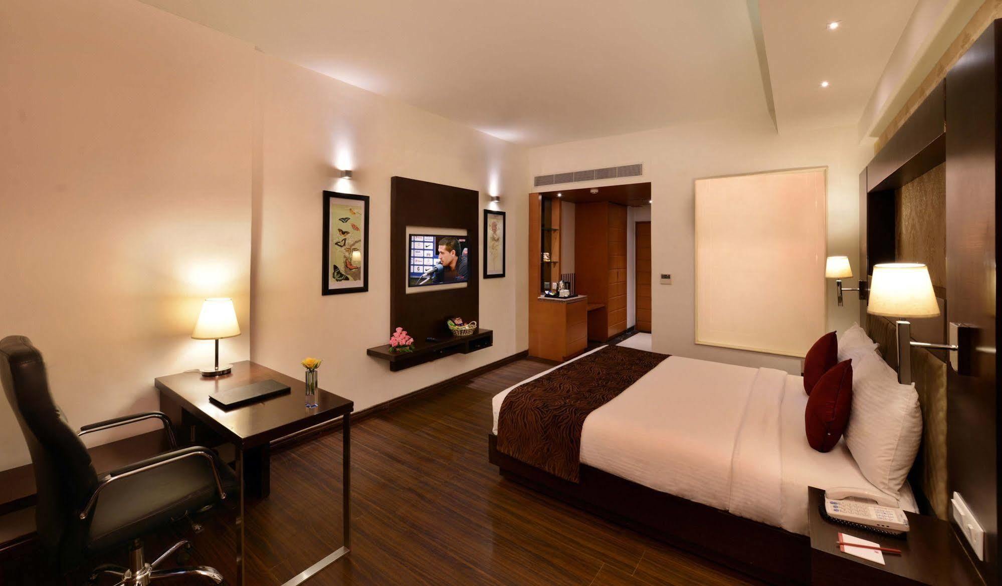 Hotel Jagrati Ananta Express Jaipur