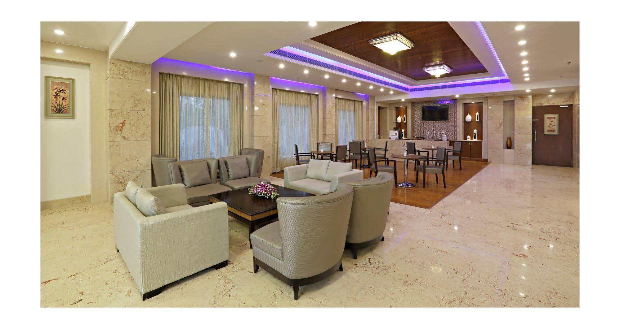 Hotel Regenta Jal Mahal,