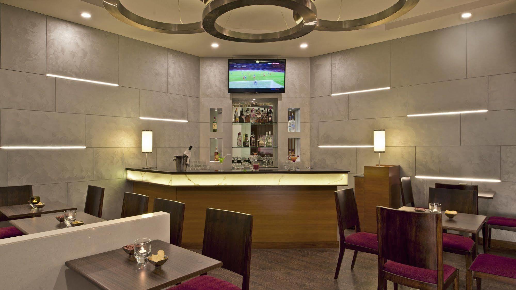 Nirwana Hometel Jaipur- A Sarovar Hotel 3*