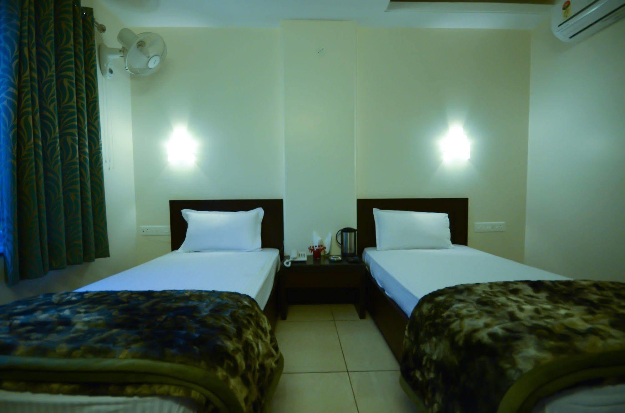 Hotel Sunday 3*