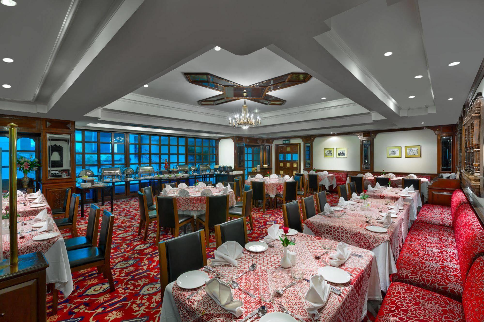Park Regis 4*