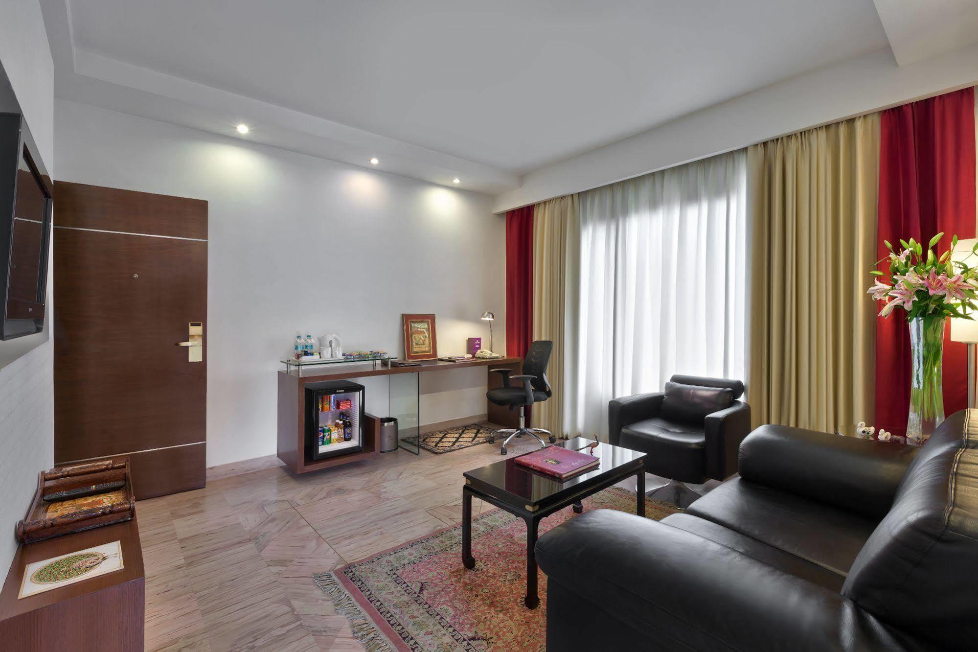 Park Regis Hotel
