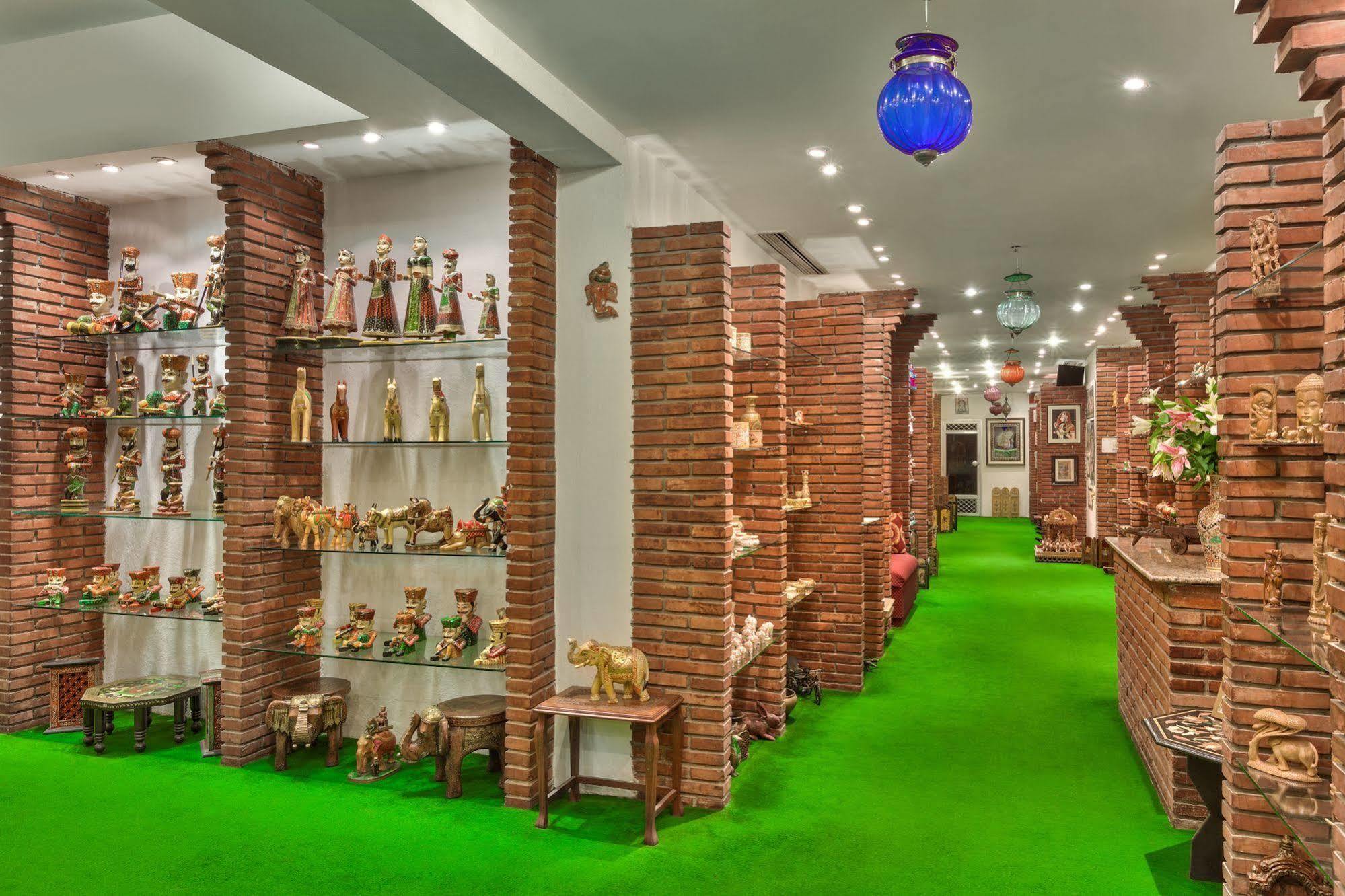 Hotel Park Regis Jaipur