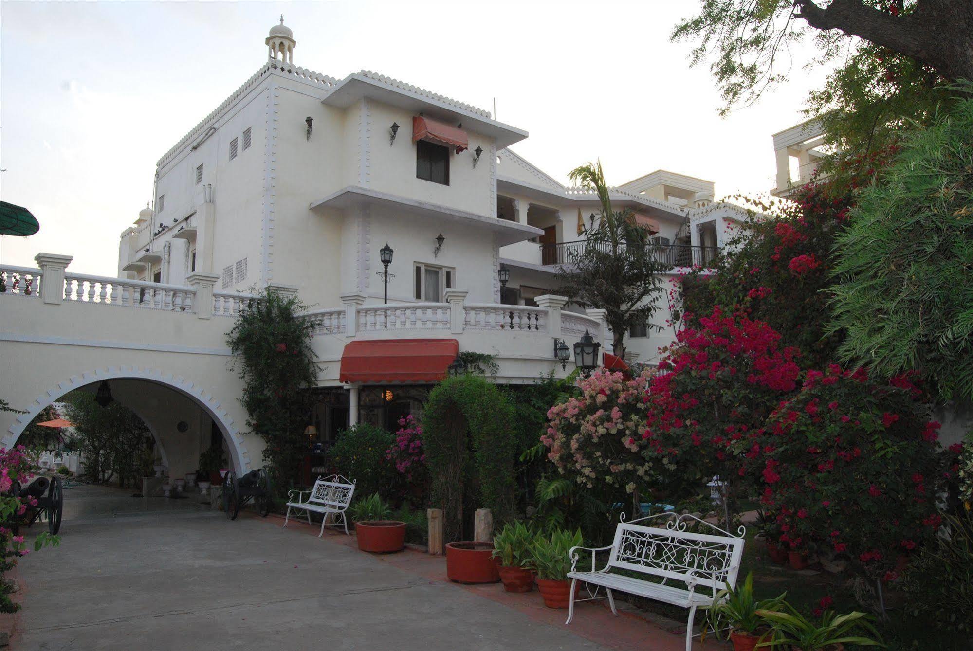 Sugan Niwas Palace Hotel