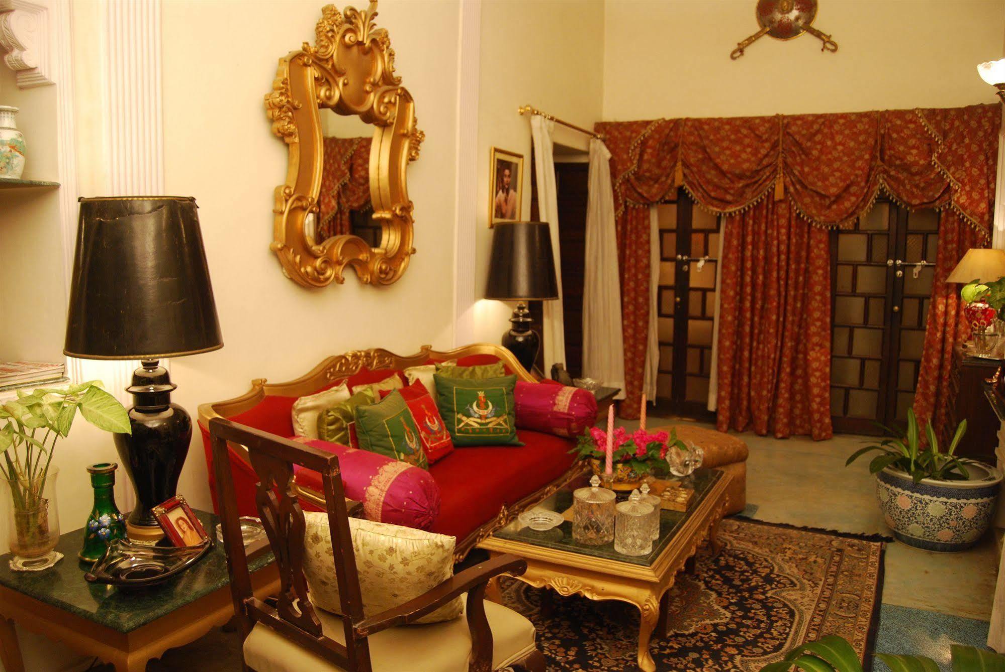 Hotel Sugan Niwas Palace