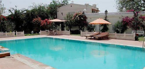 Hotel Sugan Niwas Palace