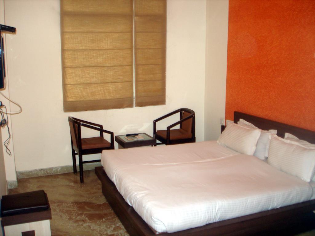 Shivam Paradise Hotel