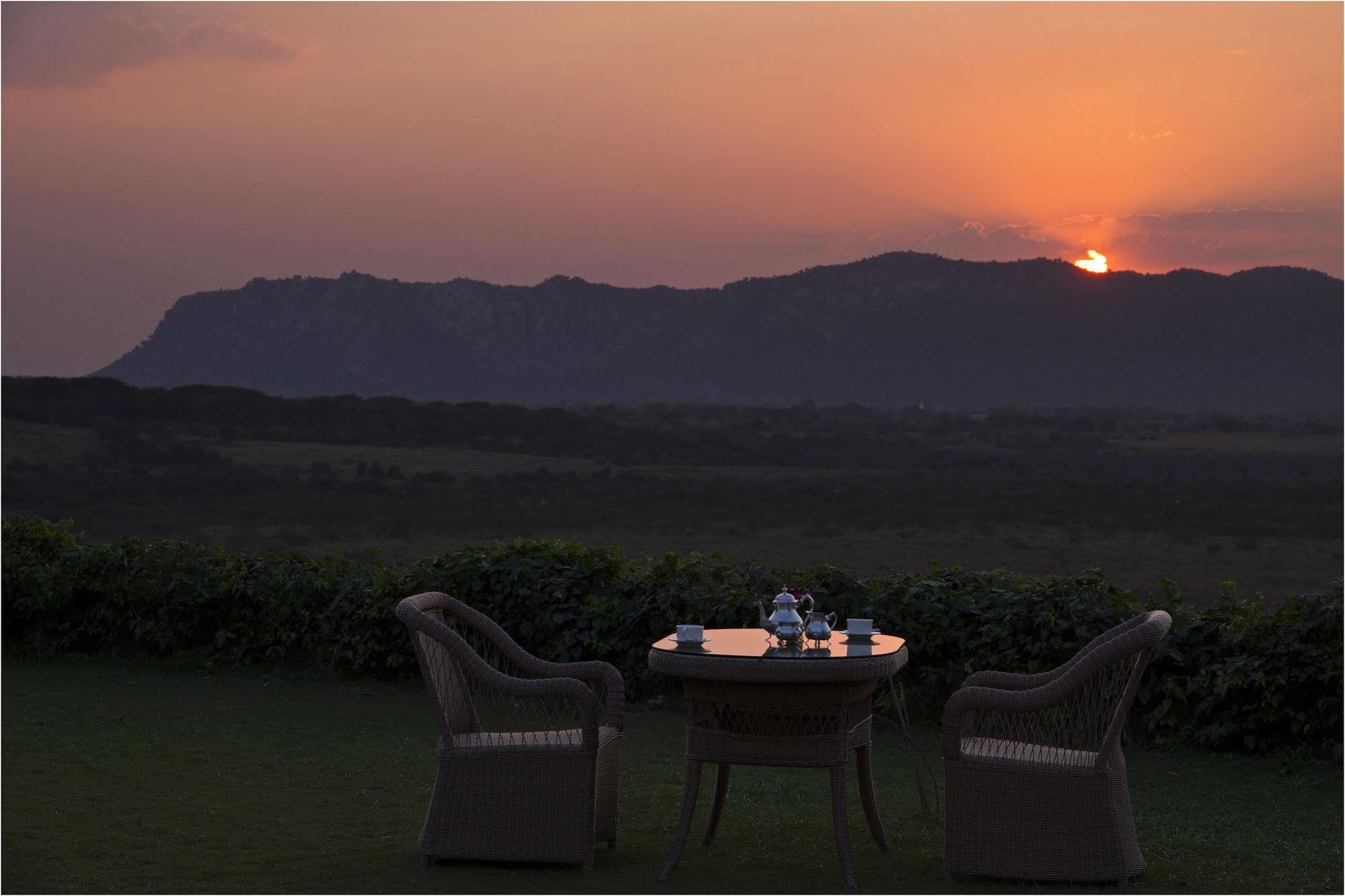 Ramgarh Lodge, - Ihcl Seleqtions Resort Jaipur