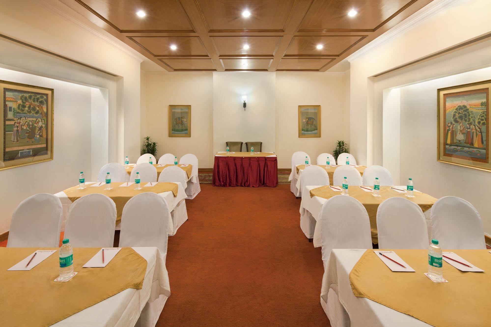 Hotel Mansingh Towers Jaipur