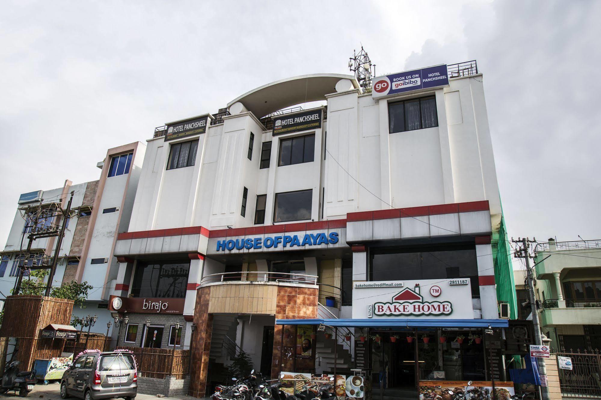 Hotel Panchsheel, The