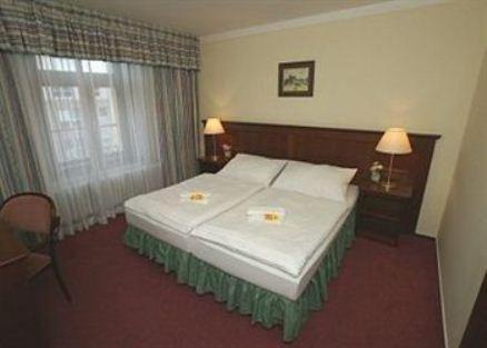 Veer Castle Hotel