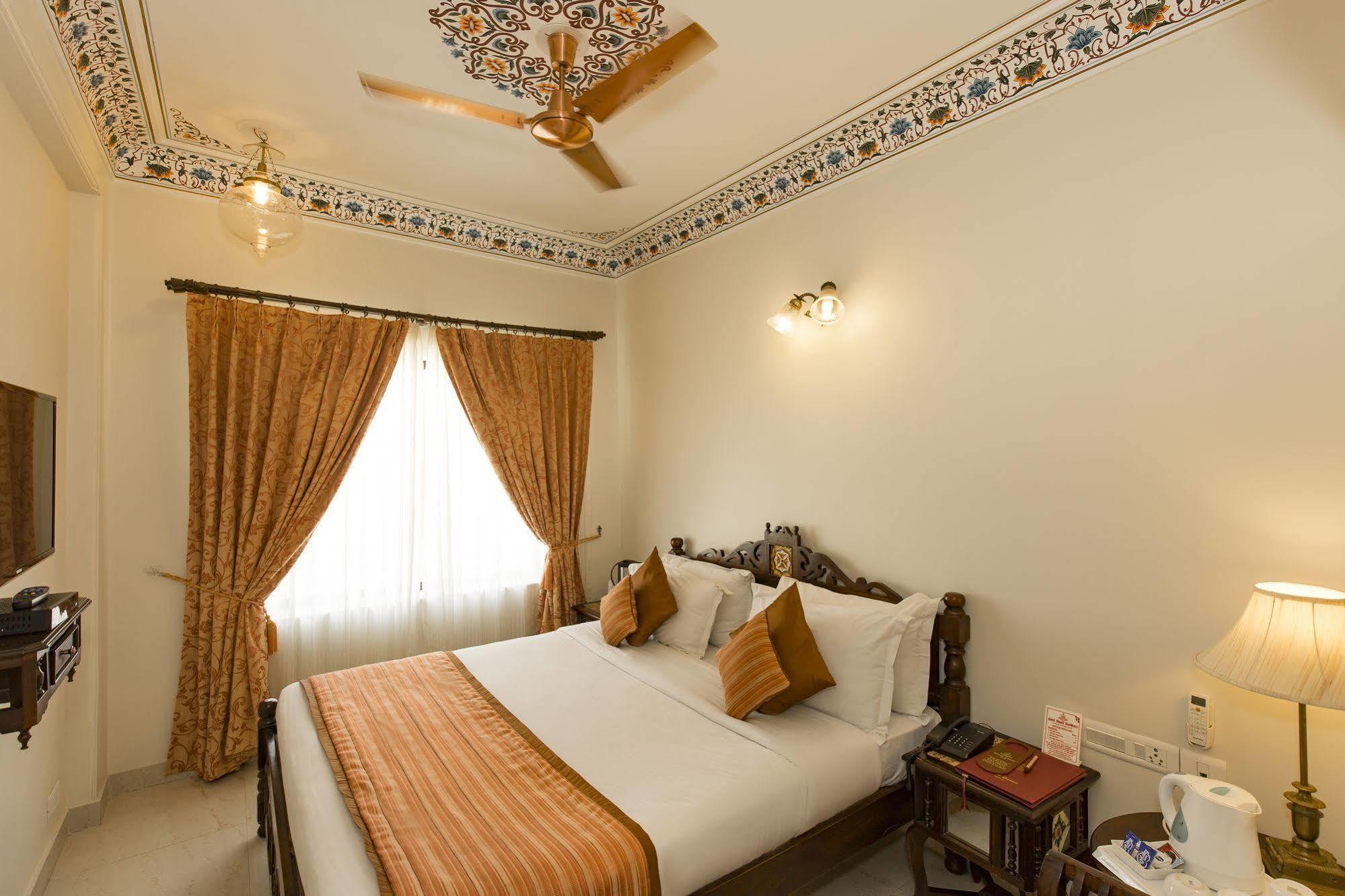 Hotel Umaid Residency - A Regal Heritage