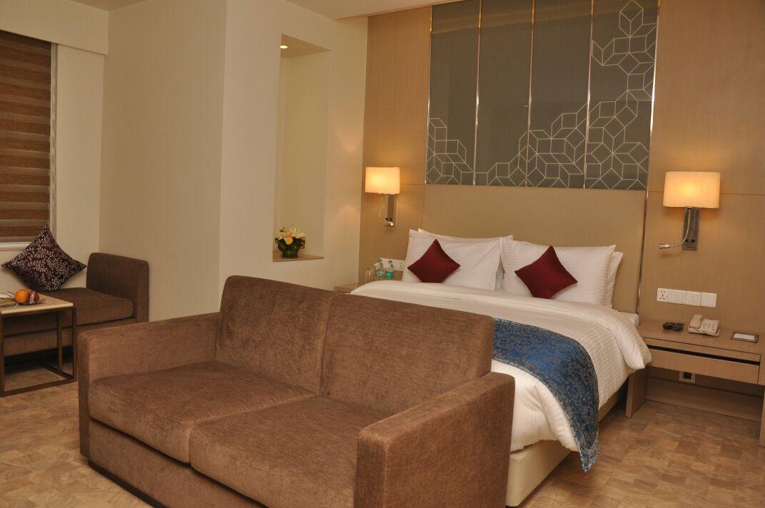 Days Tonk Road By Wyndham Jaipur