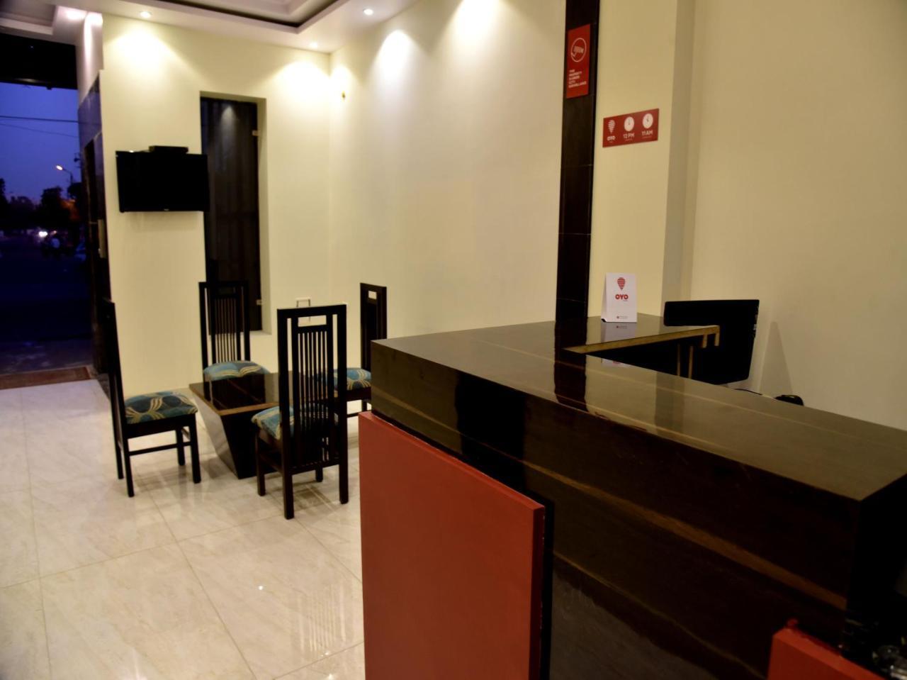Rang Mahal Near International Airport Hotel
