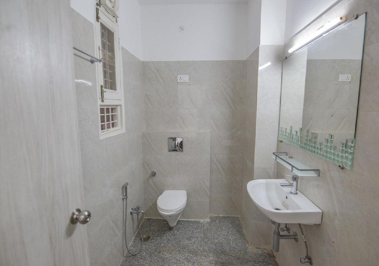 Guest house K G Residency Airport *