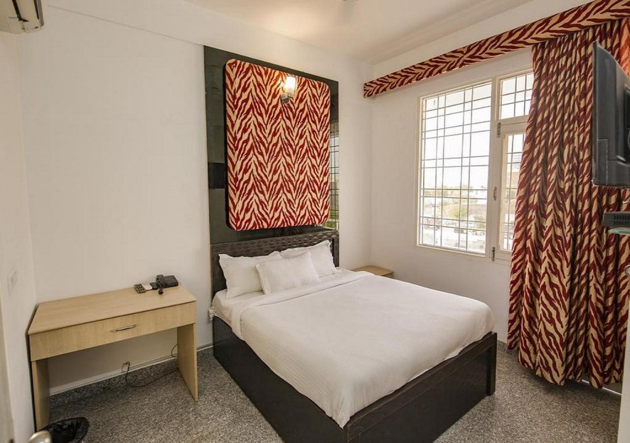 K G Residency Airport Guest house
