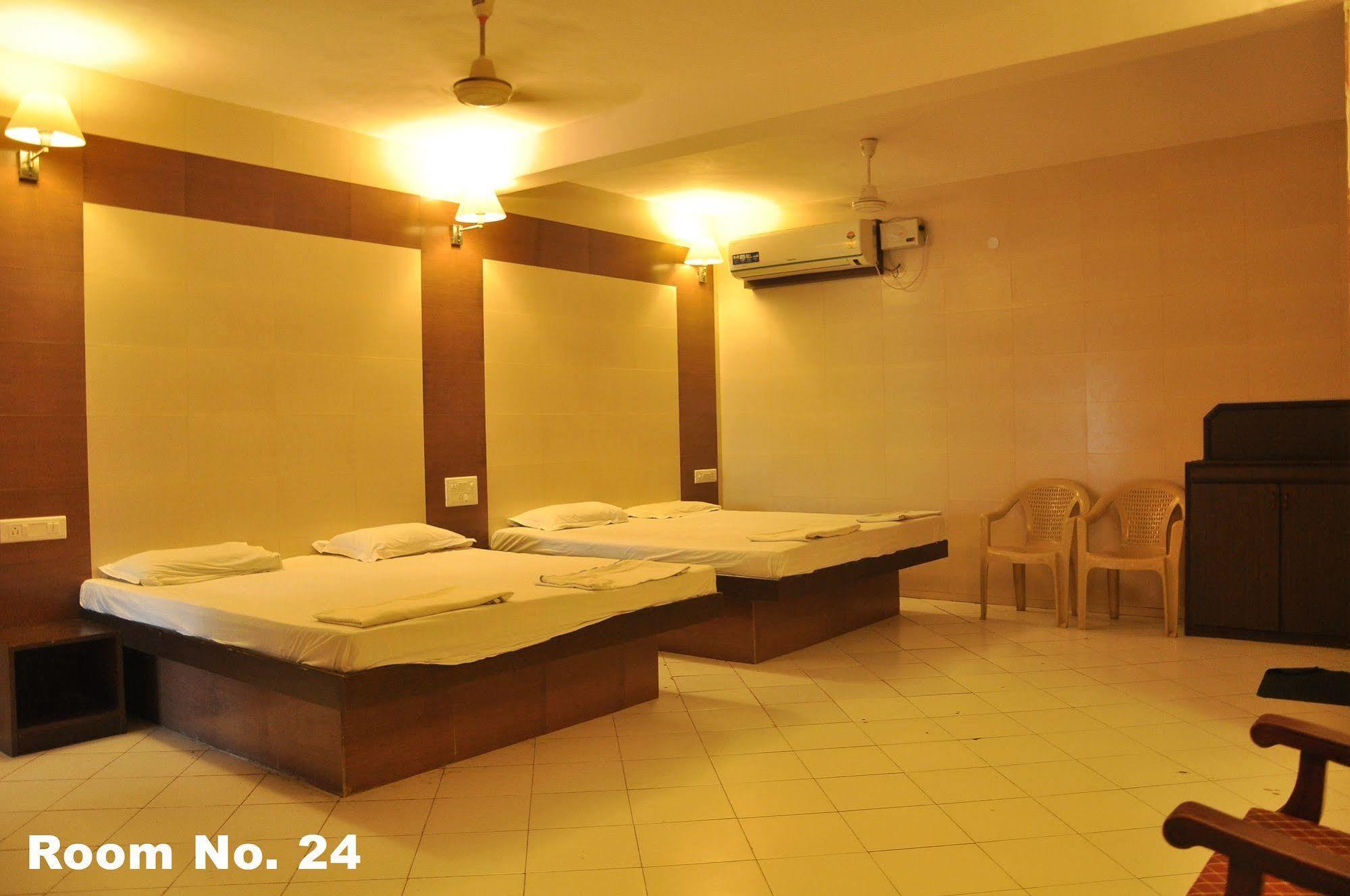 Golden Deluxe 2* Jaipur
