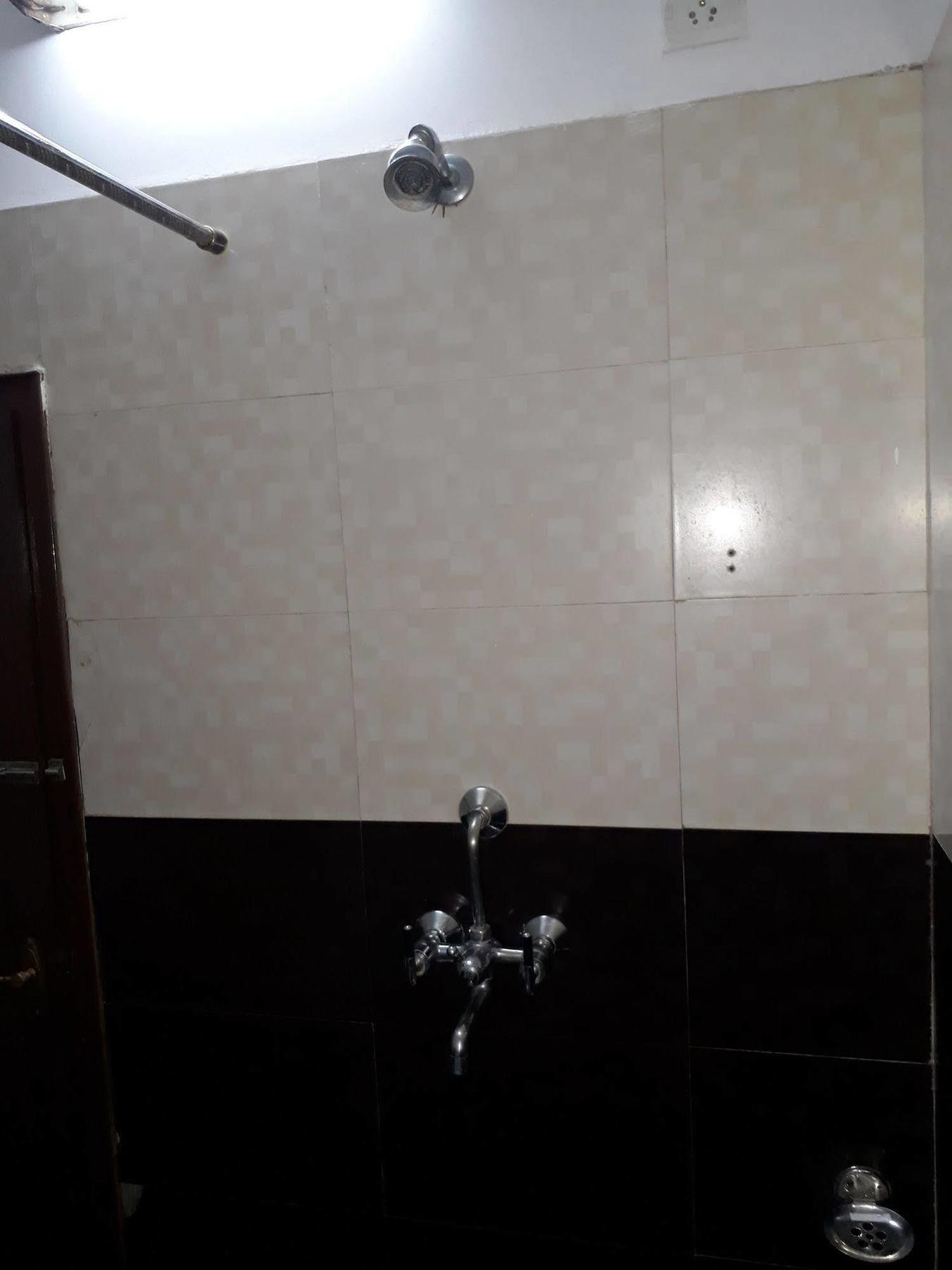 Hotel Golden Deluxe 2*