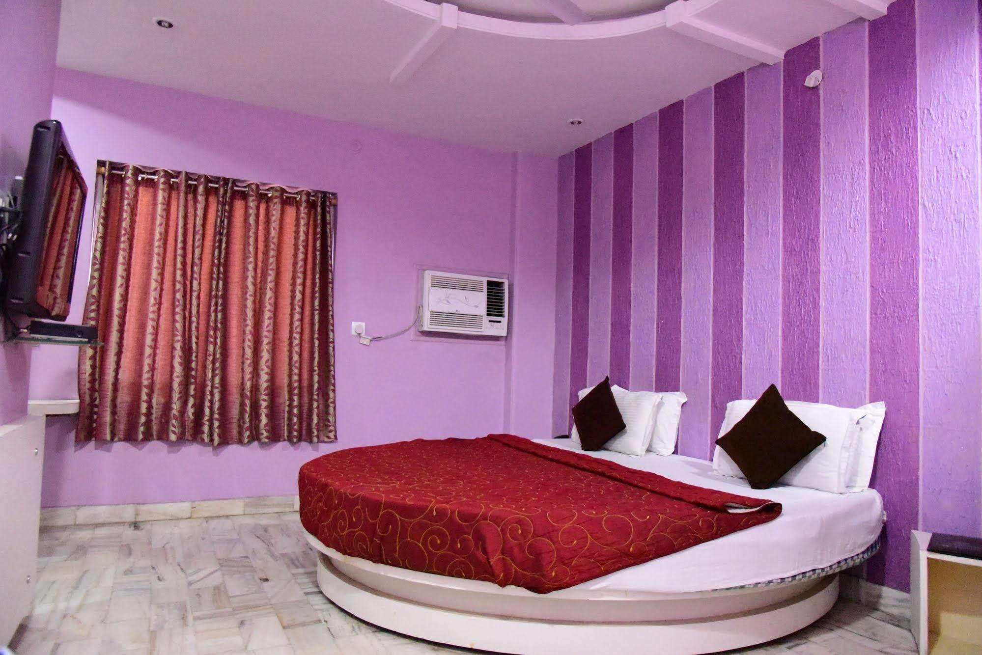Hayat Rabbani Jaipur