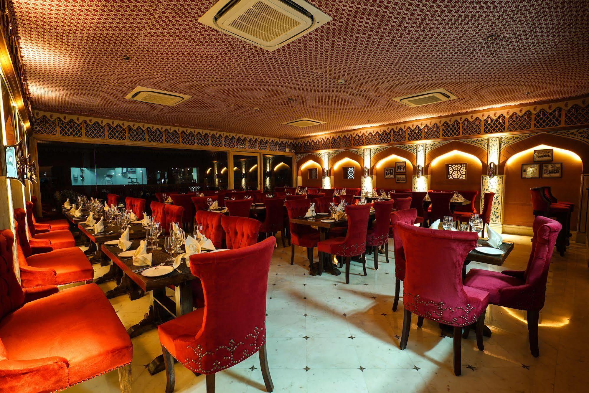 Shahpura House 5*