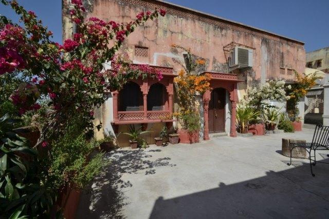 Rawla Mrignayani Palace Hotel 3*