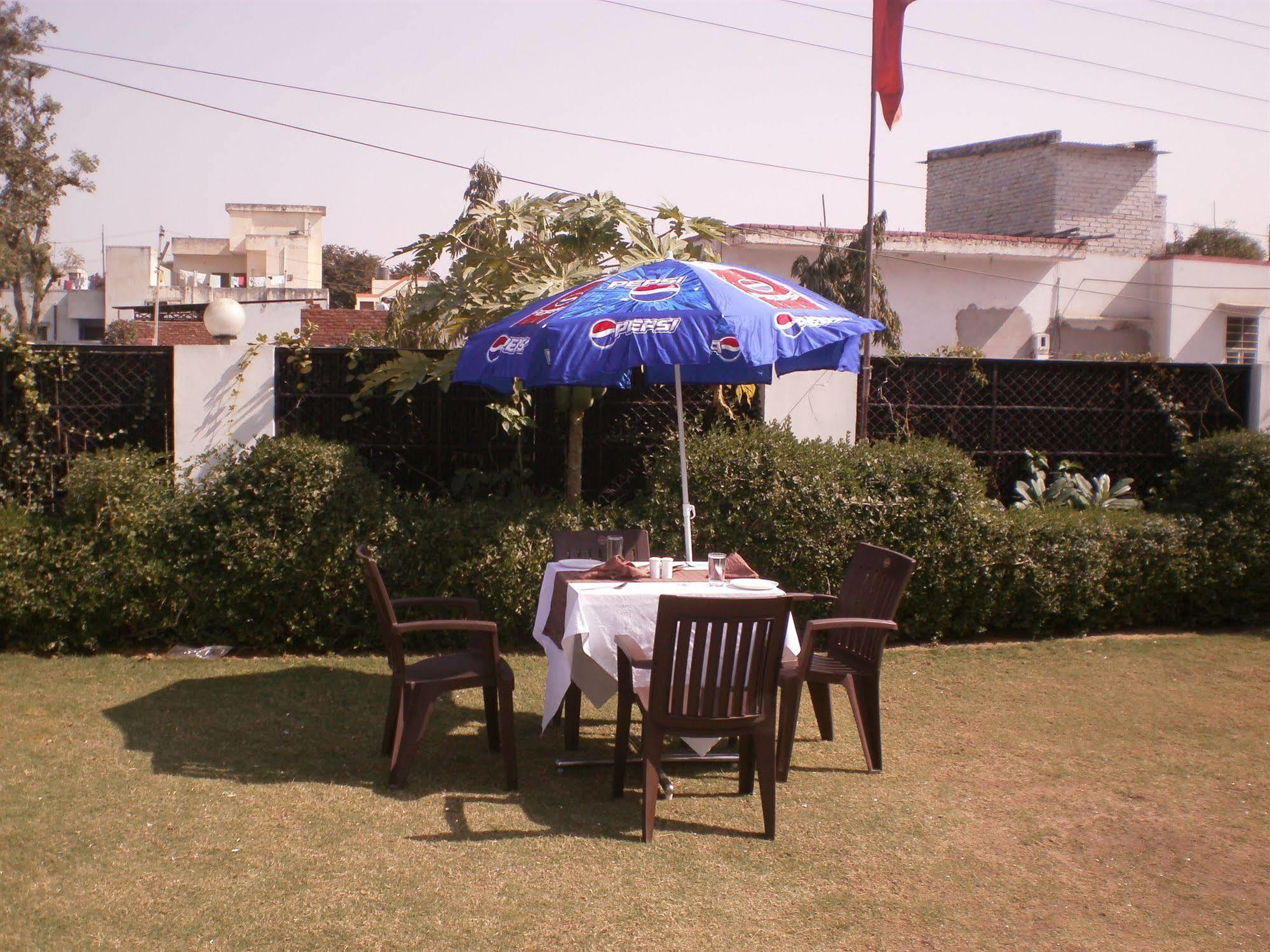 Classic 7 & Restaurant Hotel Jaipur