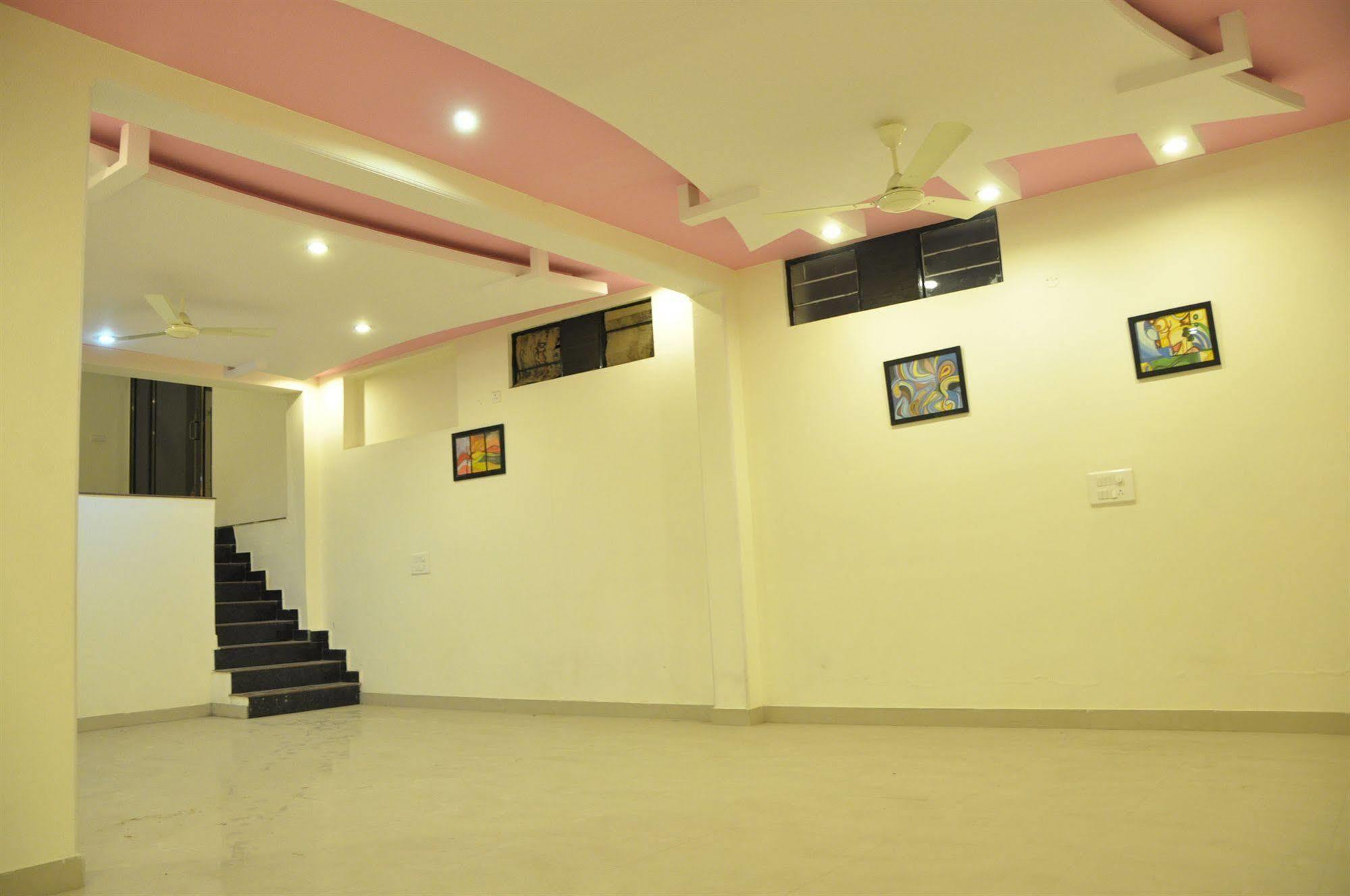 Classic 7 & Restaurant Hotel Jaipur