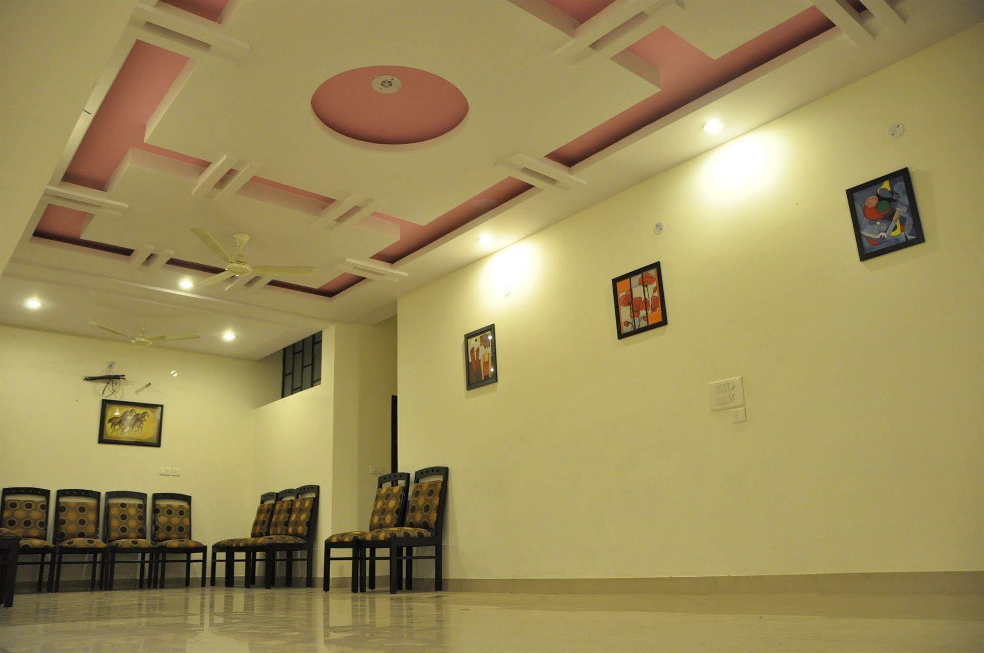 Classic 7 & Restaurant 3*