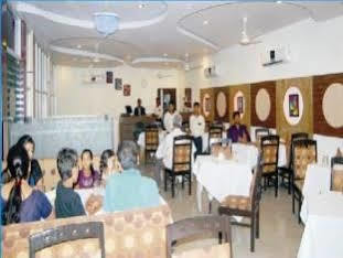 Classic 7 & Restaurant Hotel
