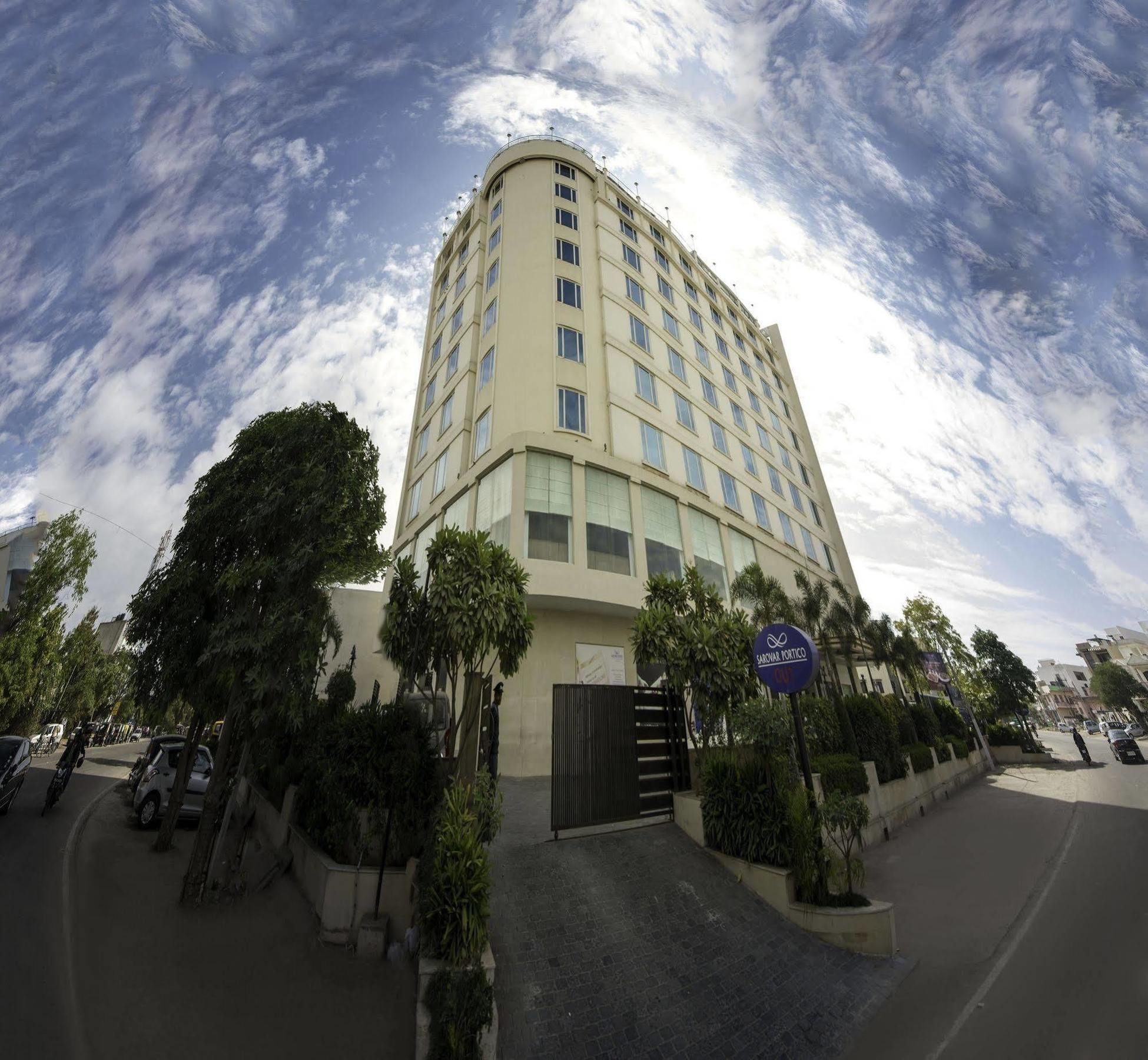 Hotel Sarovar Portico Jaipur