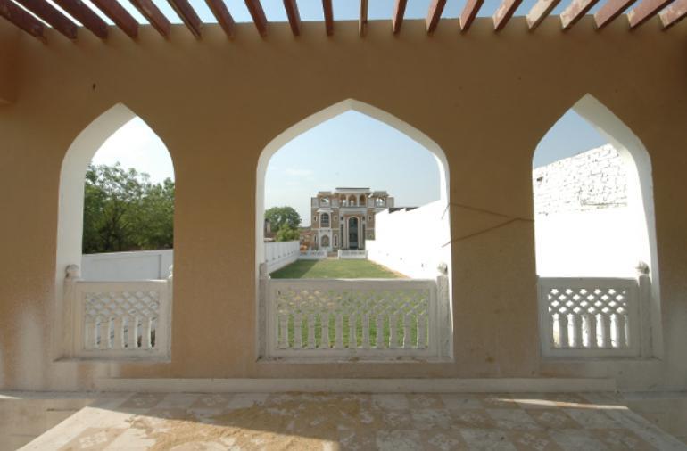 Dev 3* Jaipur