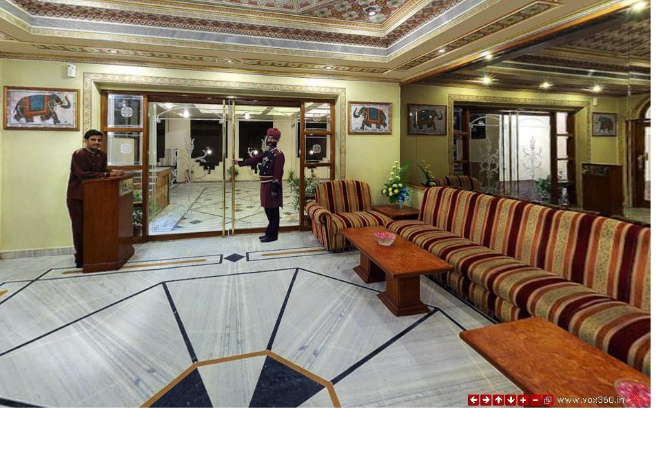 Maharani Plaza 3*