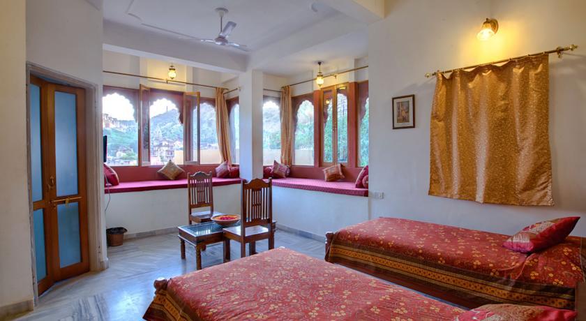 Adhbhut 3* Jaipur