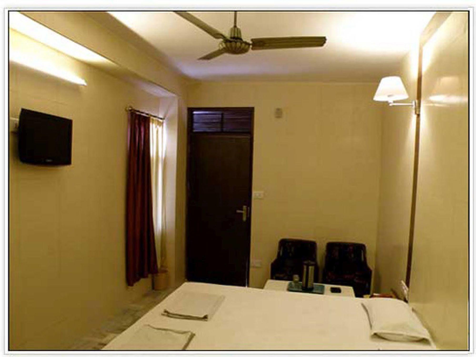 Collection O Krishana 2* Jaipur