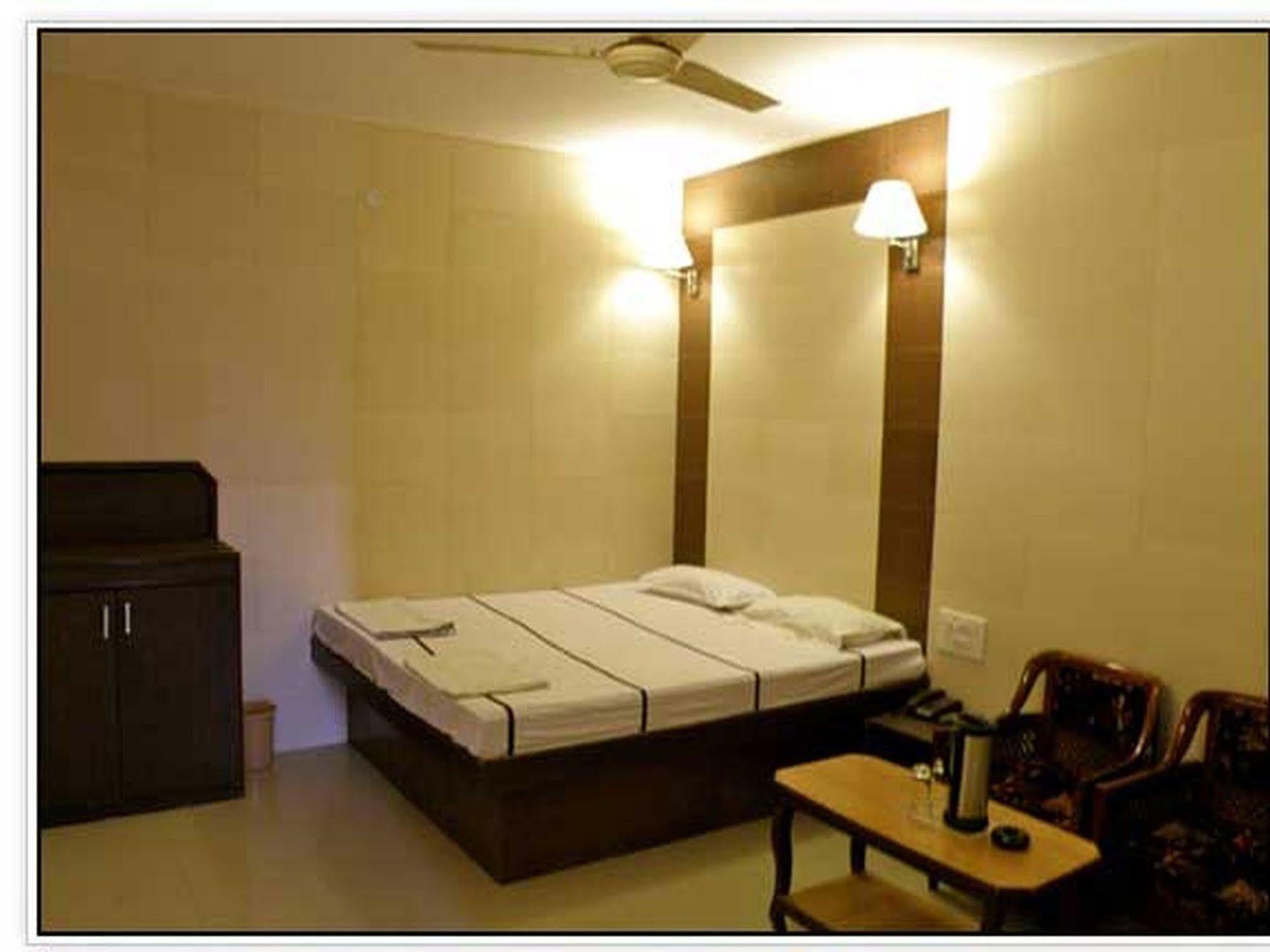 Hotel Collection O Krishana
