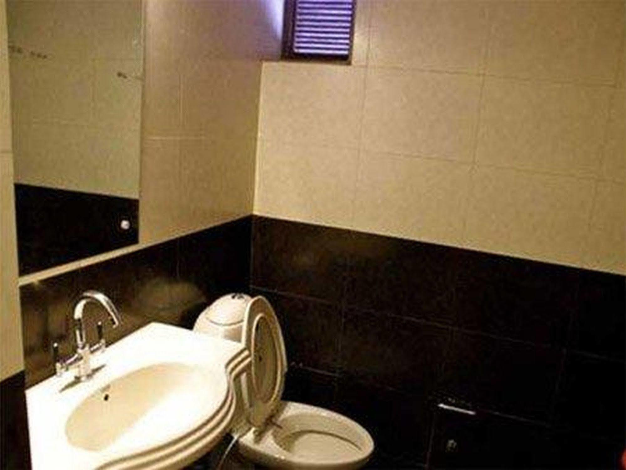 Collection O Krishana Hotel 2*