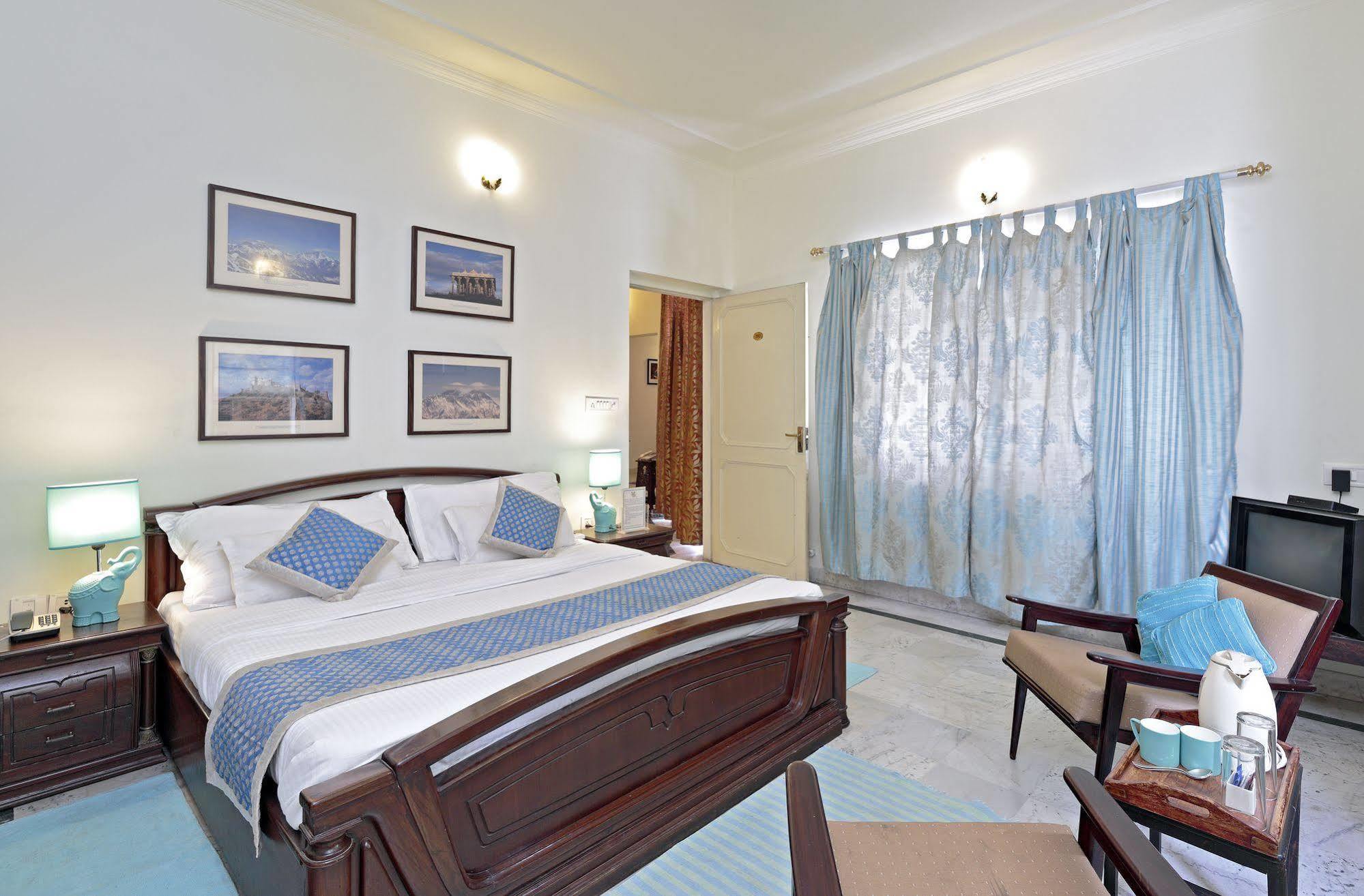 Bed & Breakfast Pratap Bhawan 2*