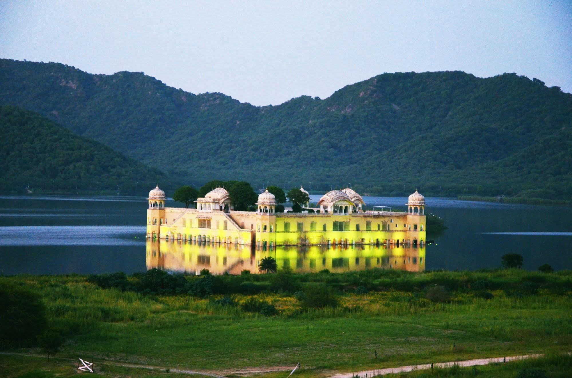Hotel The Jal Mahal Jaipur