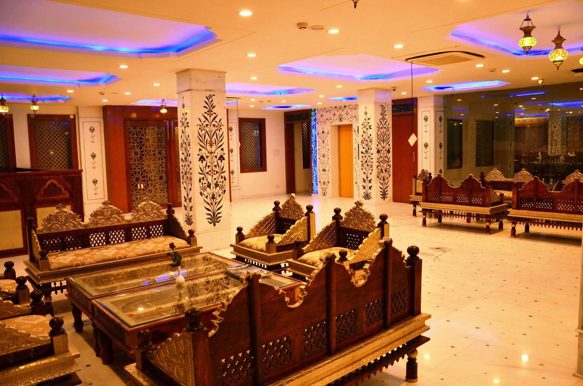 Hotel The Jal Mahal