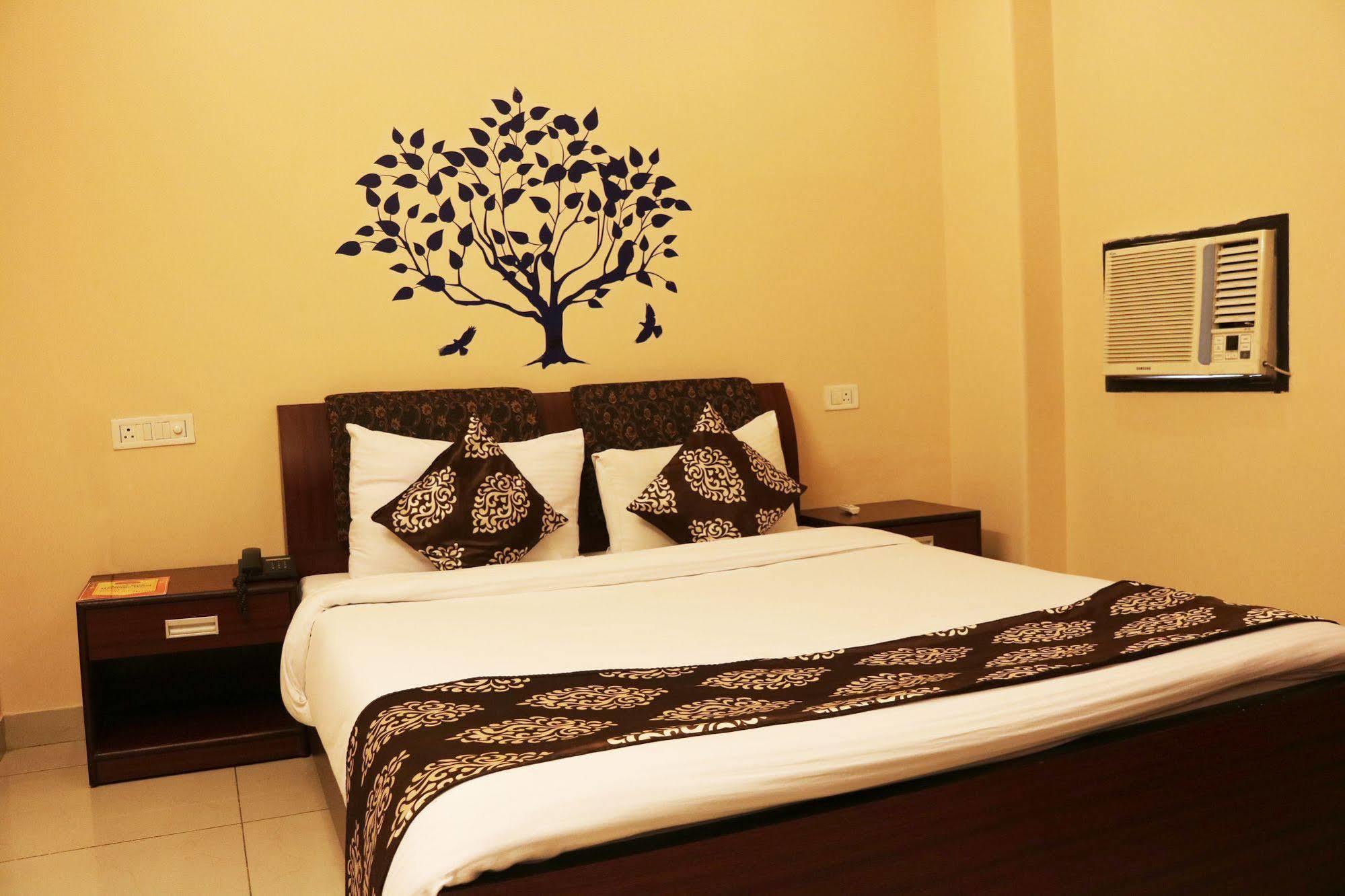 Fabhotel Amer Heritage Hotel 3*