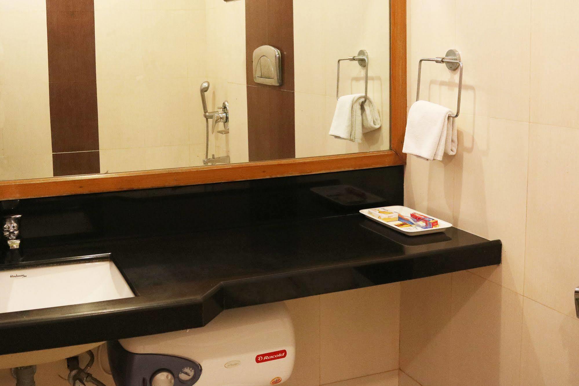 Hotel Fabhotel Amer Heritage 3*