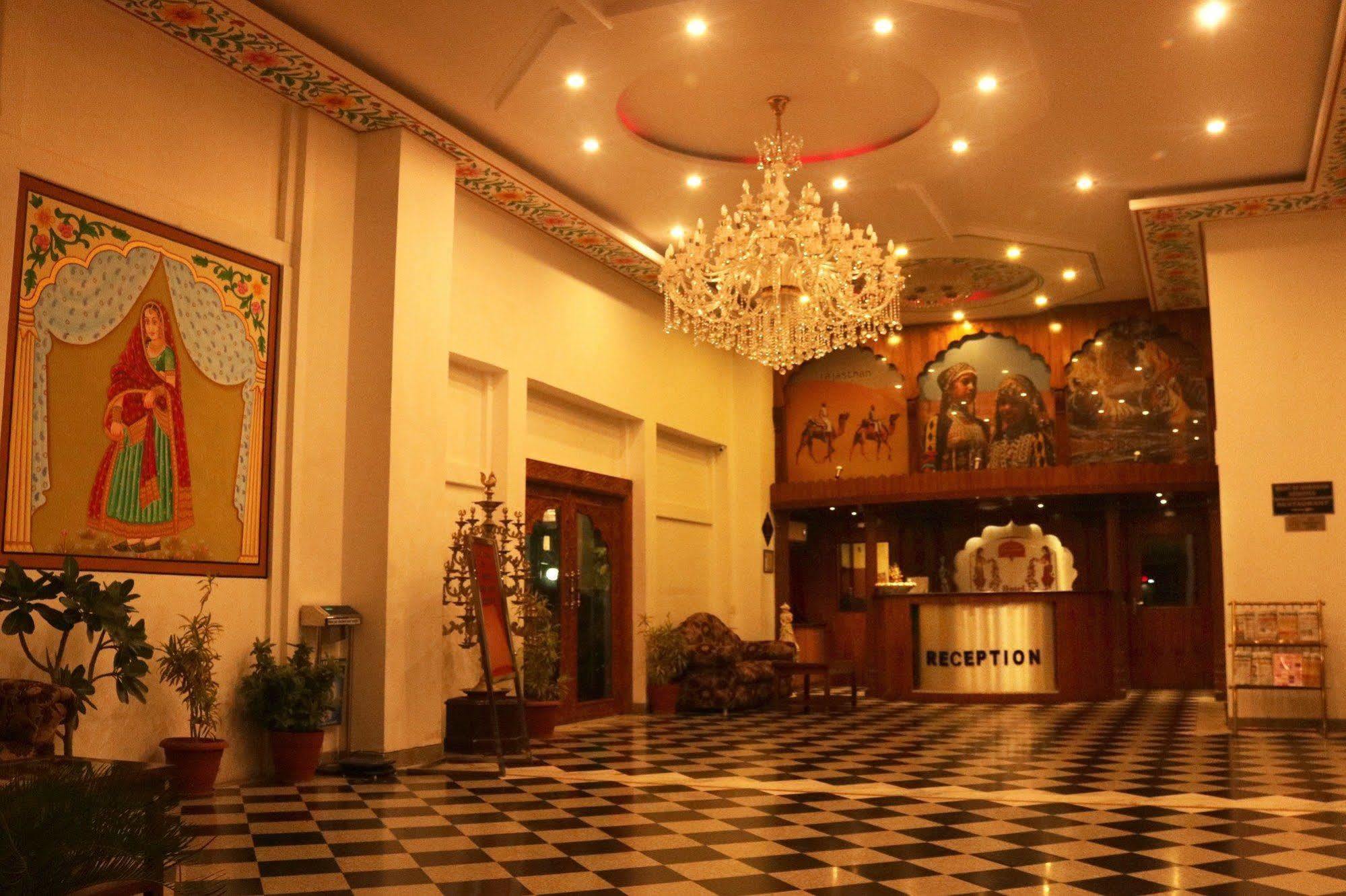 Fabhotel Amer Heritage