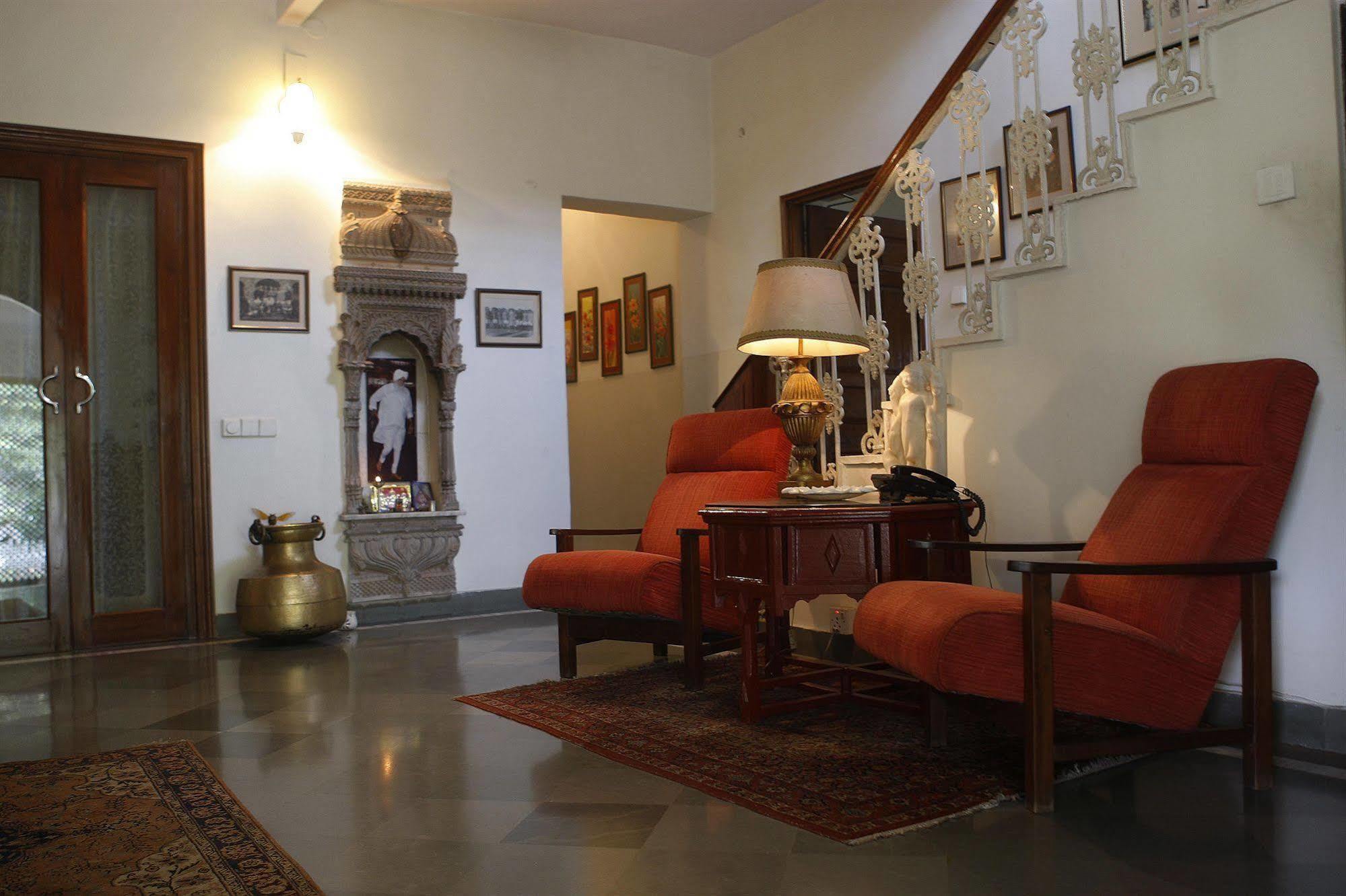 Hotel Barwara Kothi