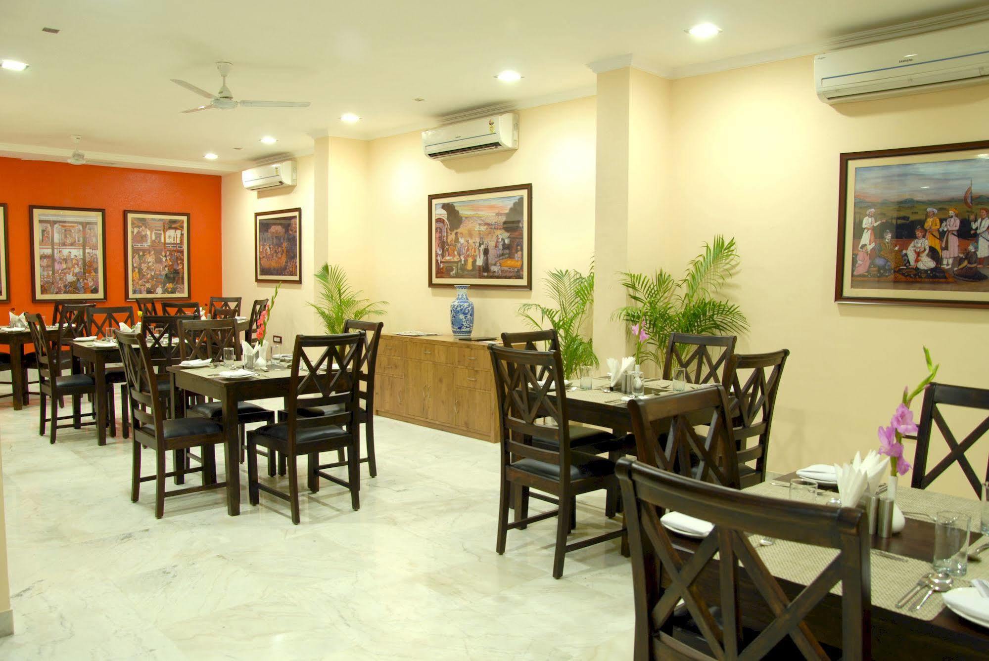 Hotel Karawan Jaipur
