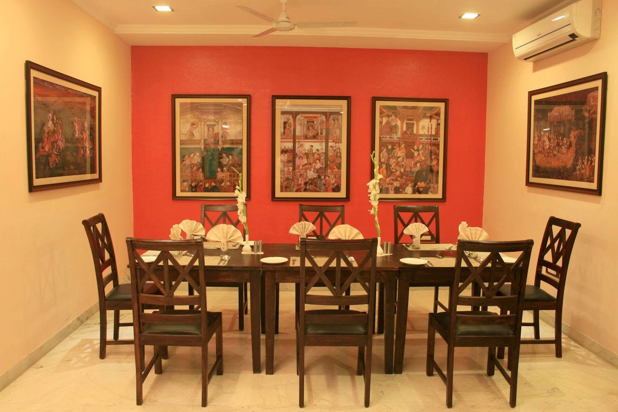 Karawan Hotel 3*