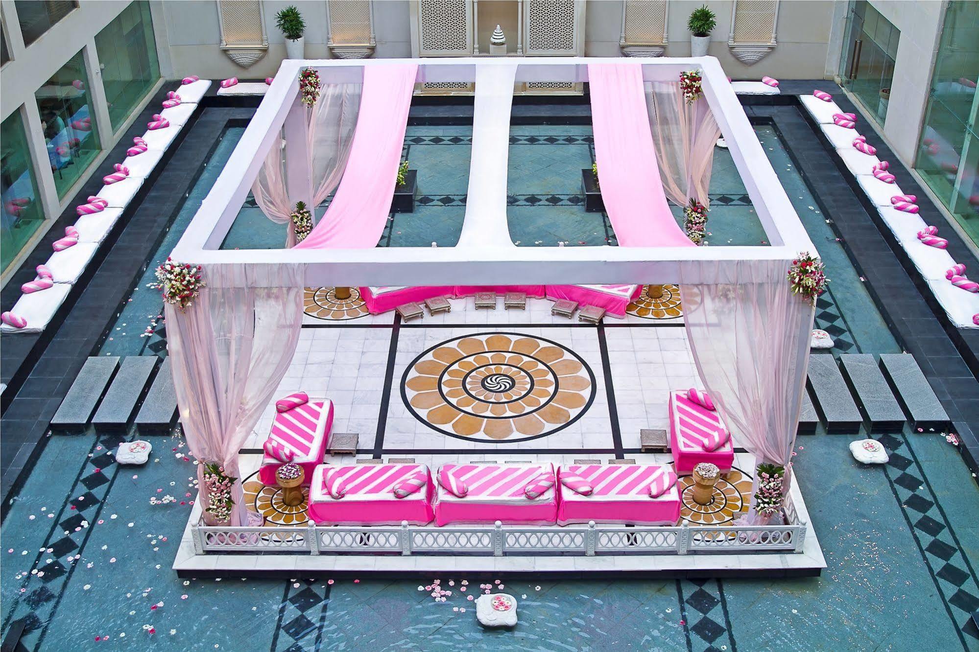 The Lalit 5*