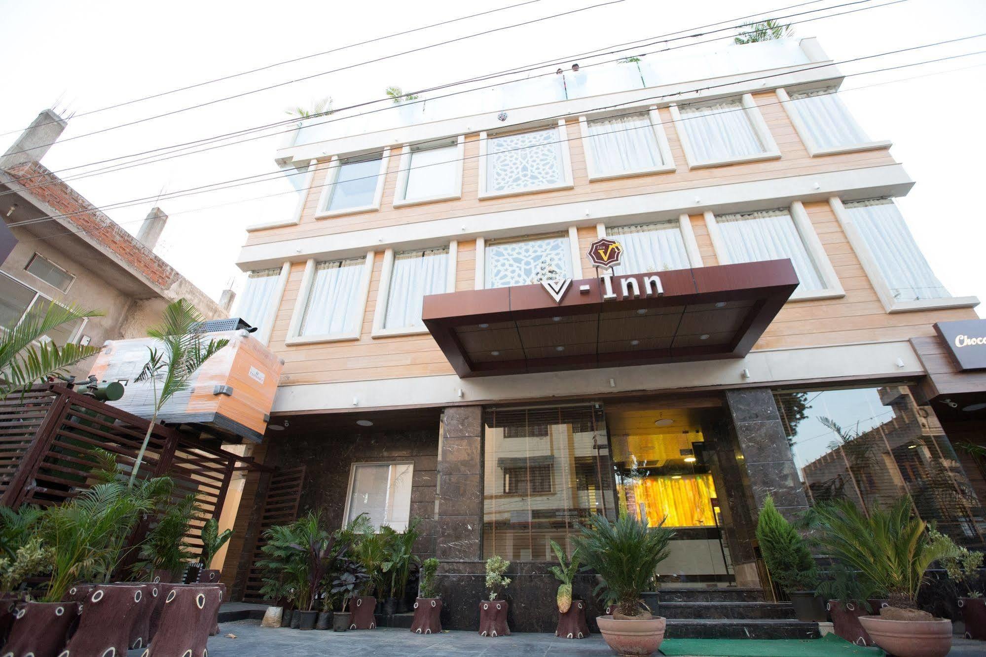 V Bani Park Hotel 3*
