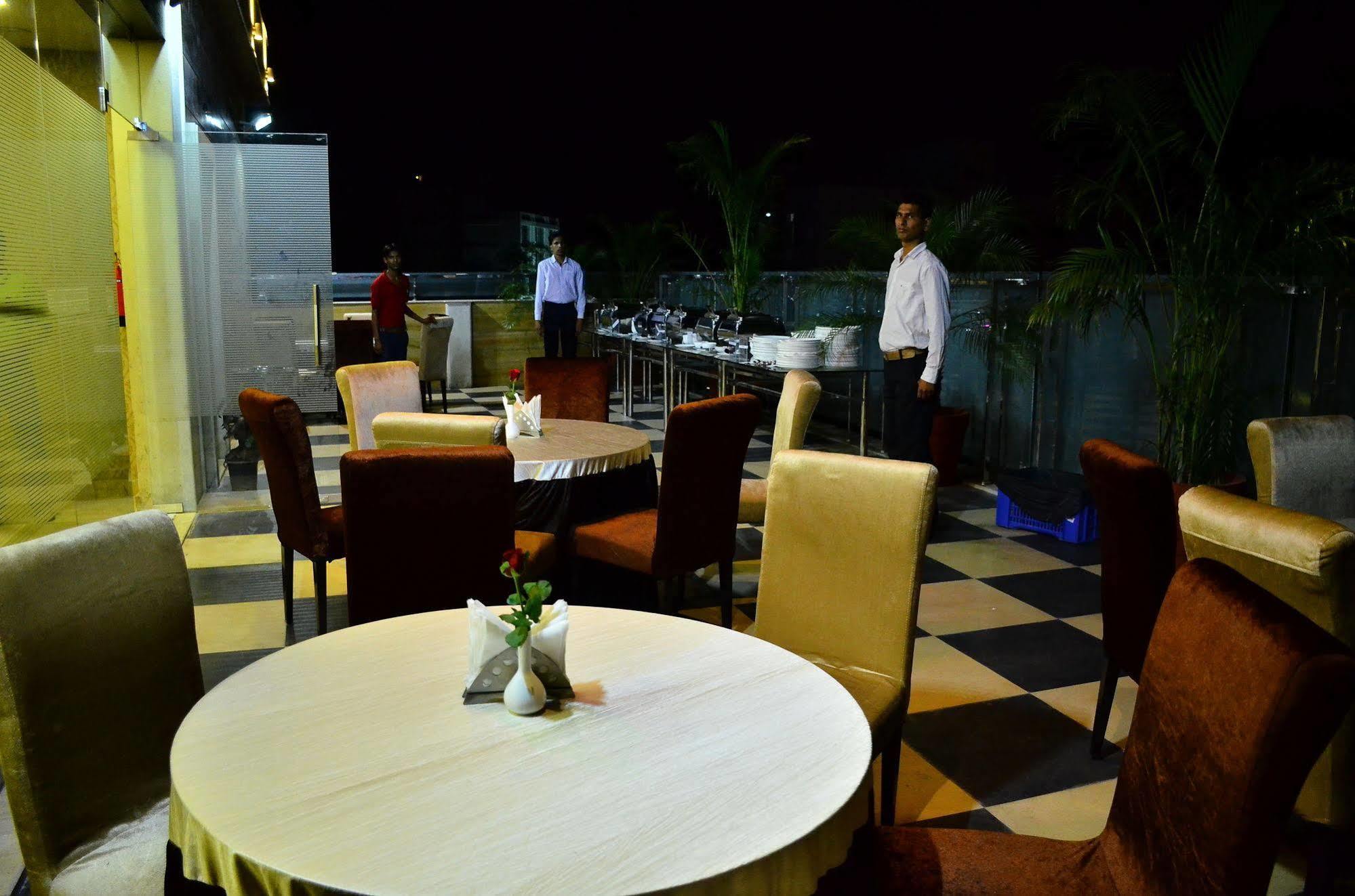 V Bani Park Hotel Jaipur